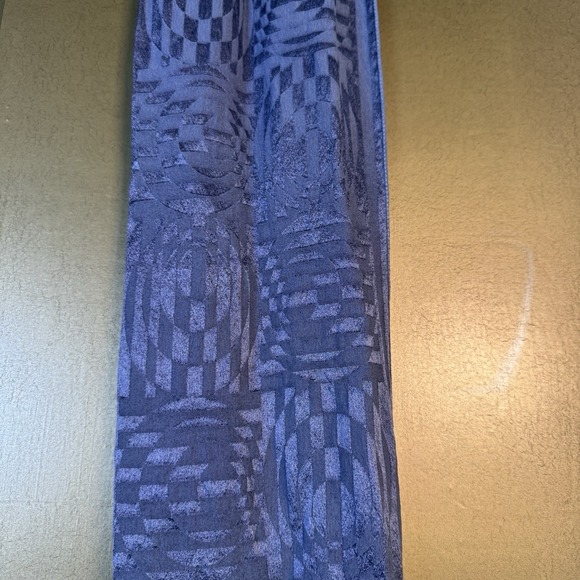 Marc Jacob's 100% Silk Scarf Purple Two Tone Geometric Pointed Ends - Picture 16 of 16